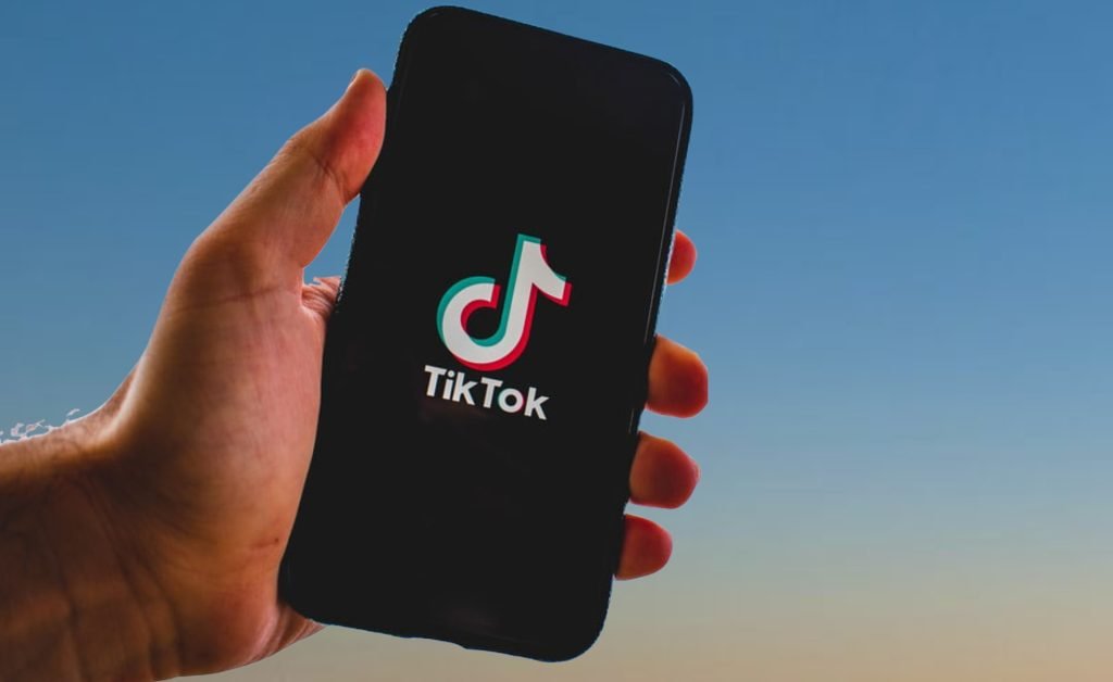 TikTok takes legal fight to US Supreme Court over ban threat